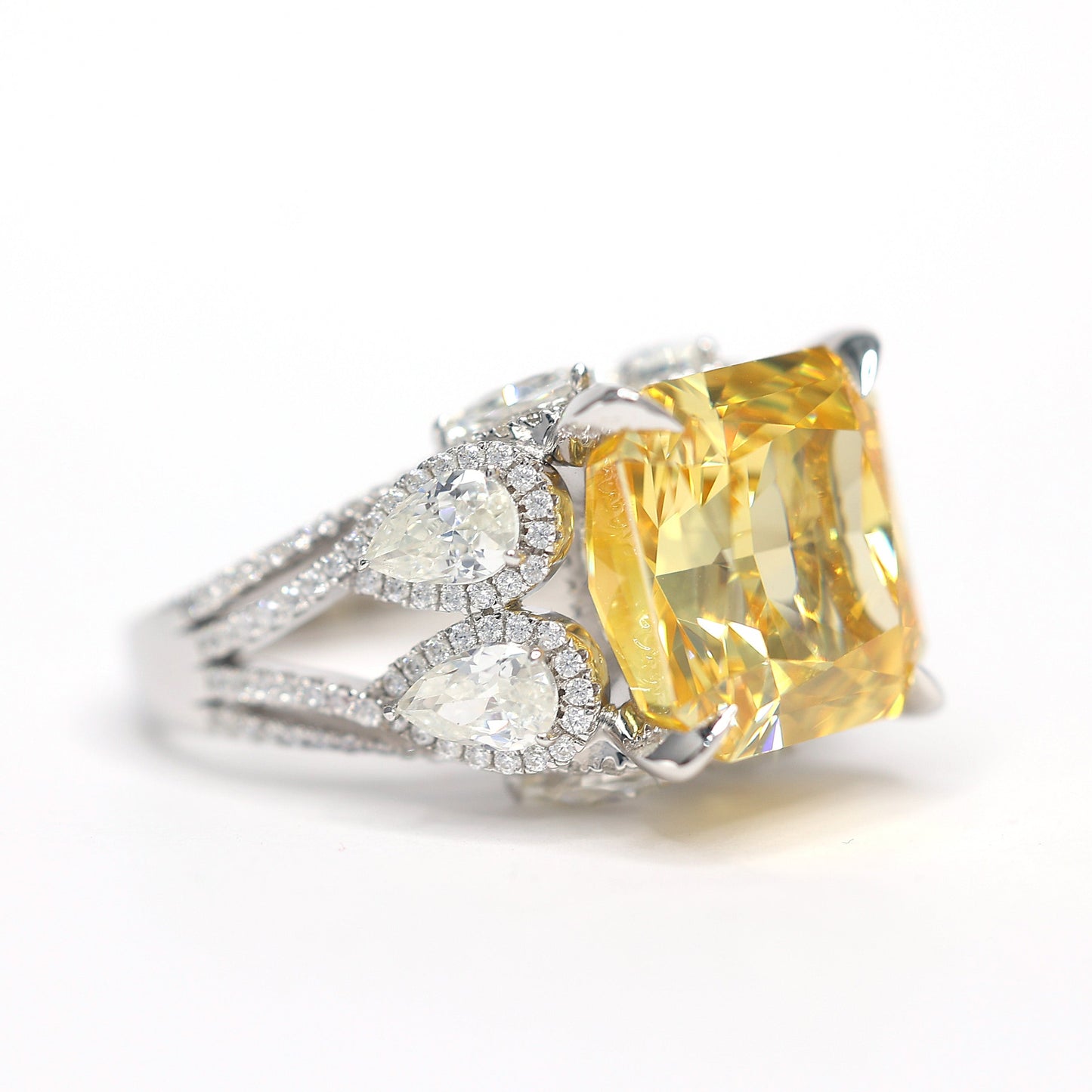 Micro-setting Yellow diamond color Lab created stones treasure ring, sterling silver. (20 carat)