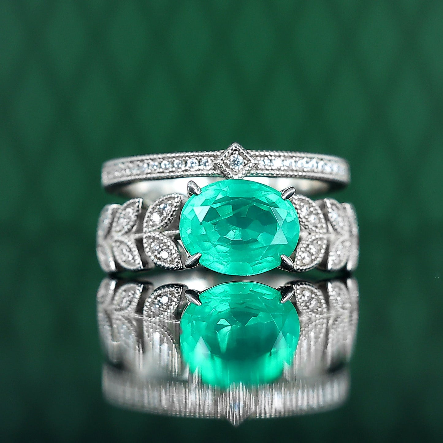 Micro-setting Emerald color Lab created stones Fashion pigeon egg double row ring, sterling silver. (2.92 carat)