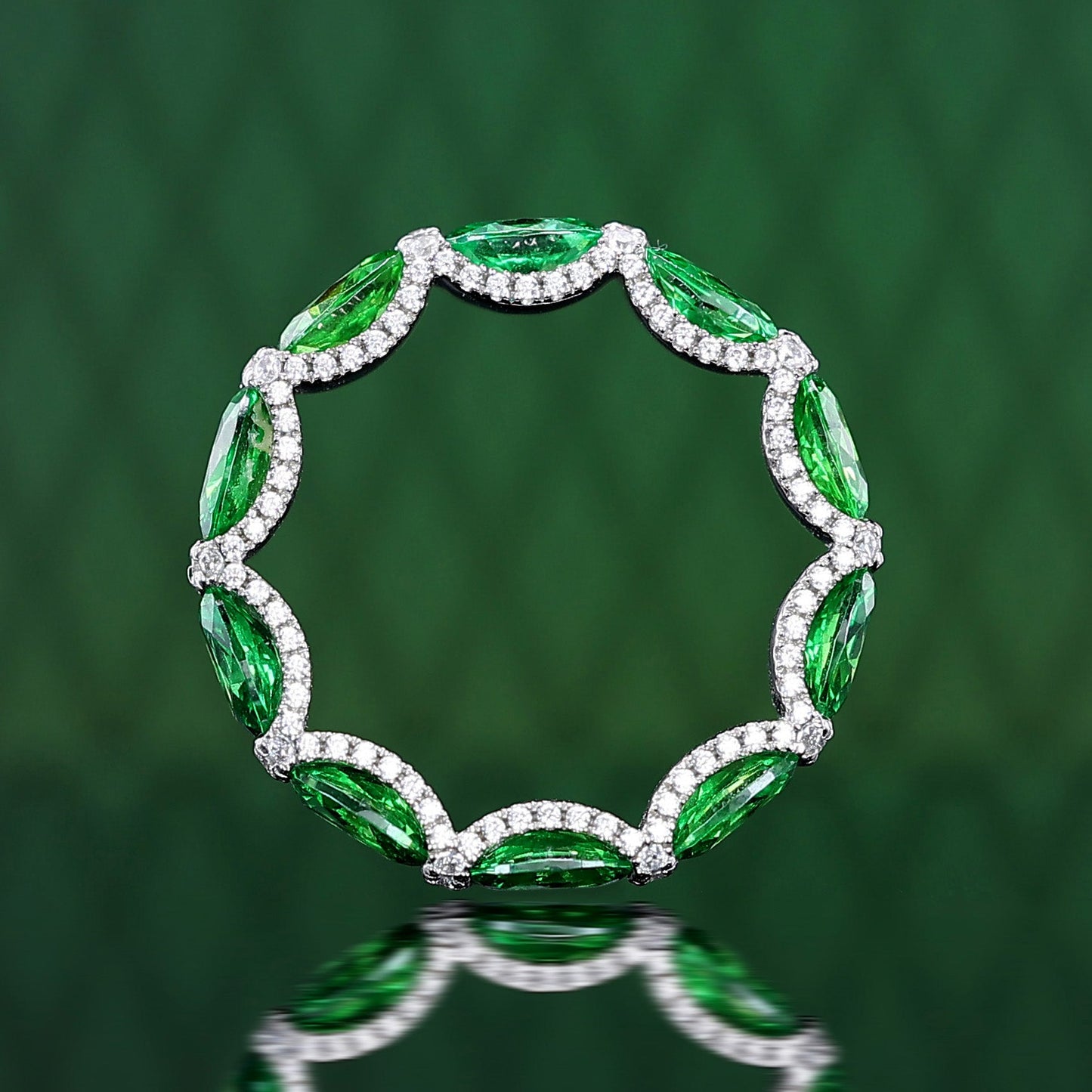 Micro-setting Tsavorite color Lab created stones detailed band ring, sterling silver. (7.5 carat)
