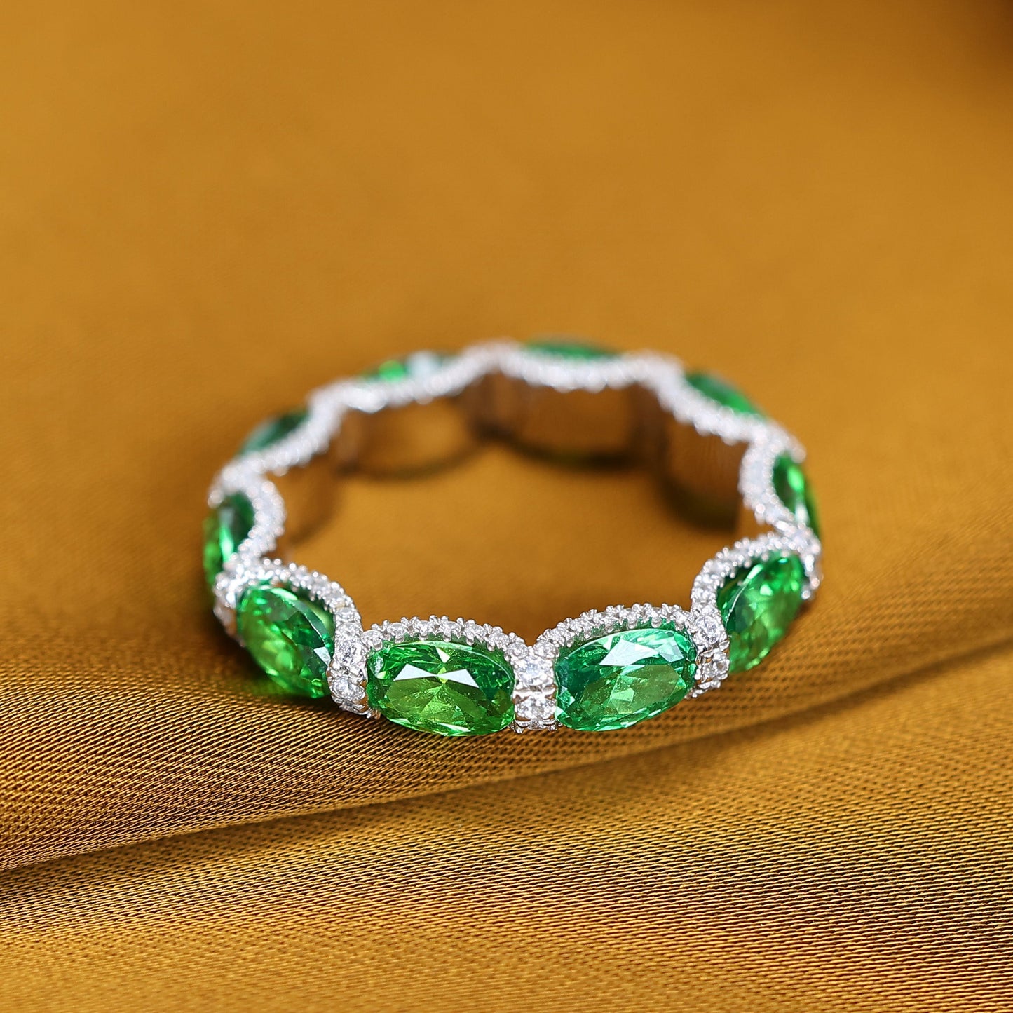 Micro-setting Tsavorite color Lab created stones detailed band ring, sterling silver. (7.5 carat)