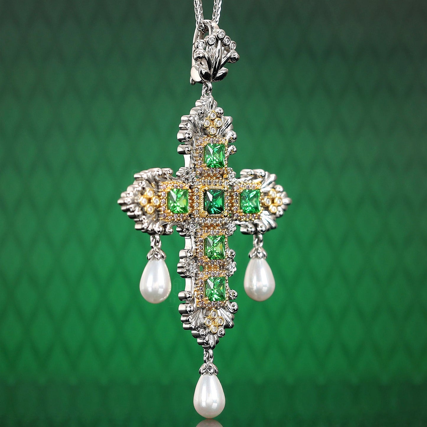 Limited editionMicro-setting green diamond color lab created stones Knot cross retro drop pearl Pendant, sterling silver