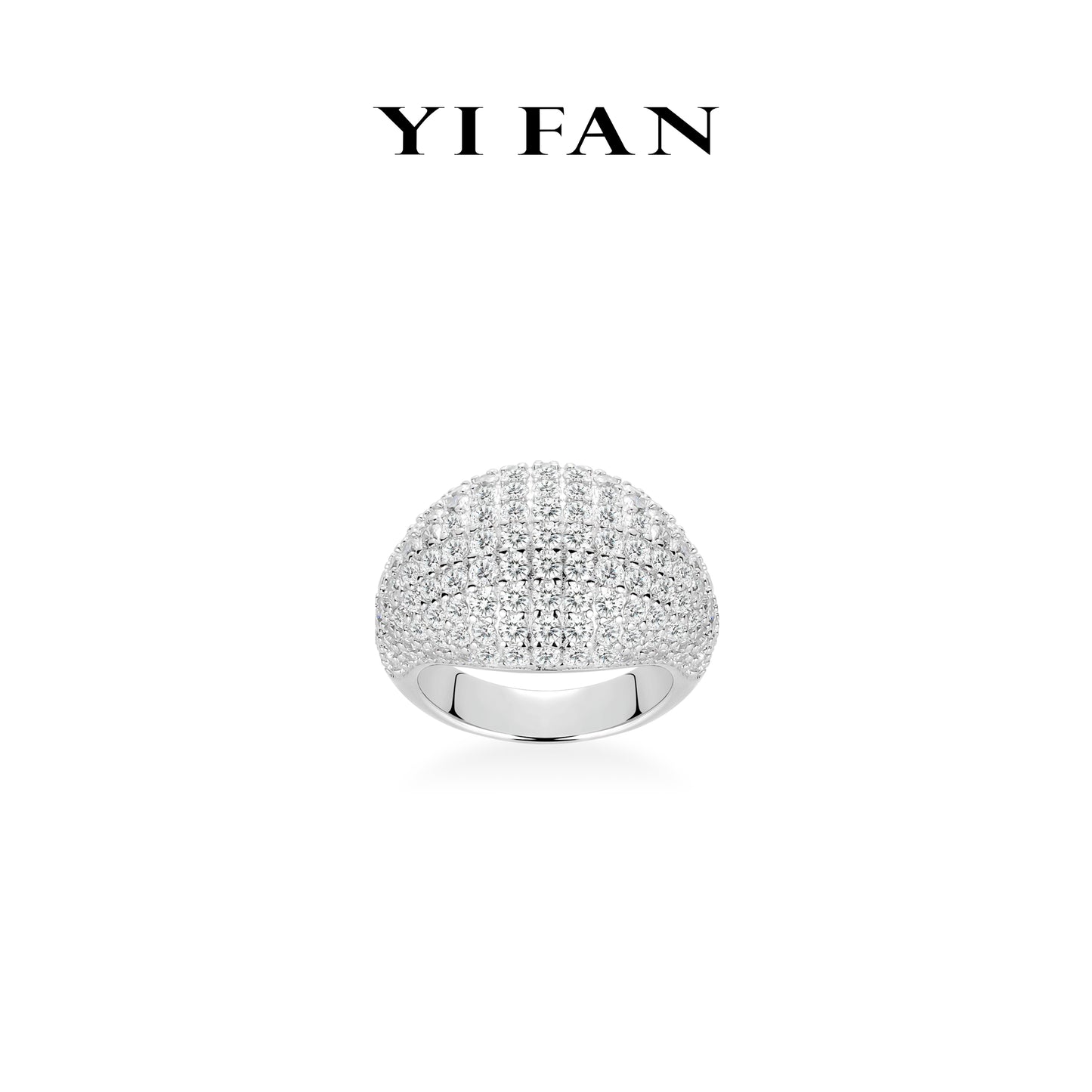 High-end Jewelry：White diamond-encrusted cocktail ring