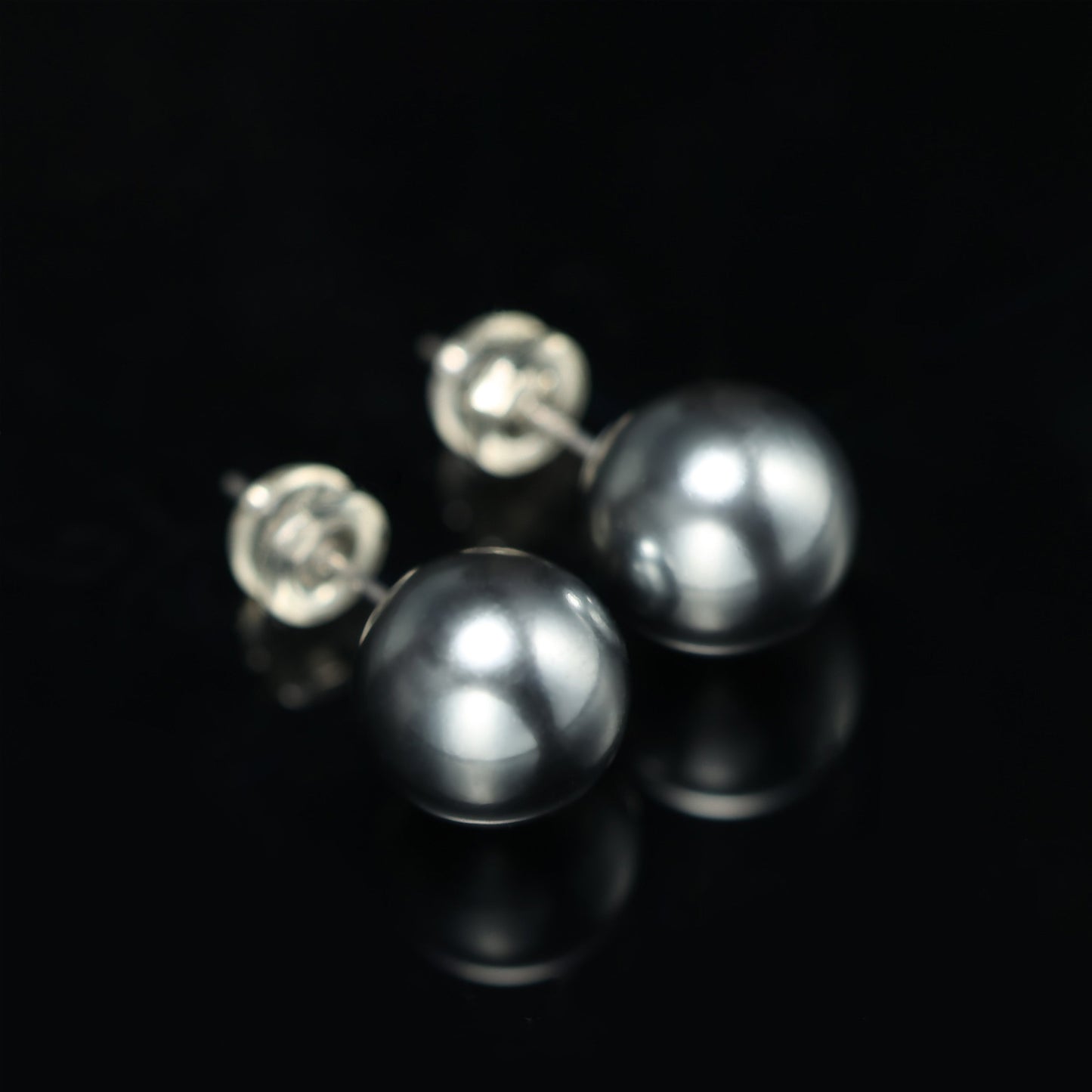 Promotional design Grey Shell pearl Ear studs and necklace set, sterling silver