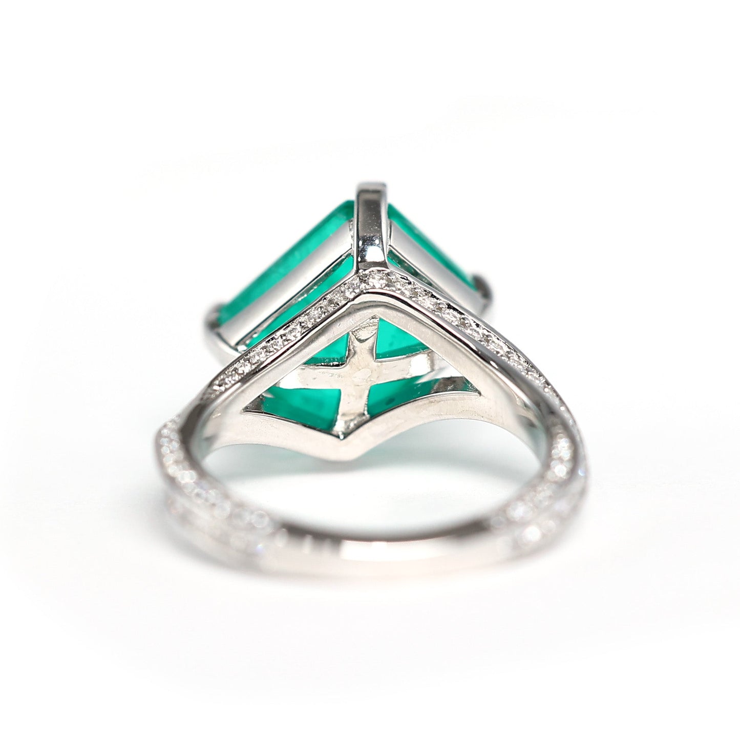 Micro-setting emerald color ring, sterling silver