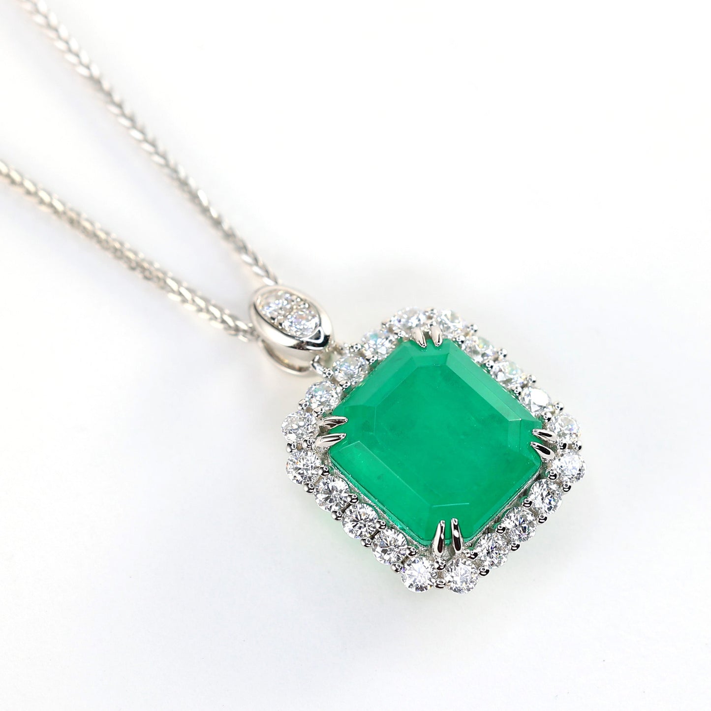 Micro-setting Emerald color Lab created stones 8 prong necklace, sterling silver. (8.96 carat)