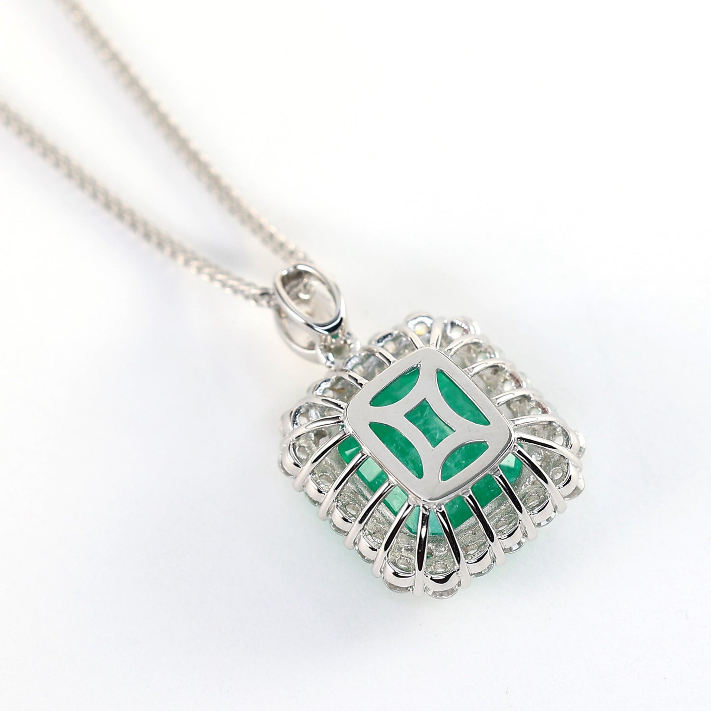 Micro-setting Emerald color Lab created stones 8 prong necklace, sterling silver. (8.96 carat)