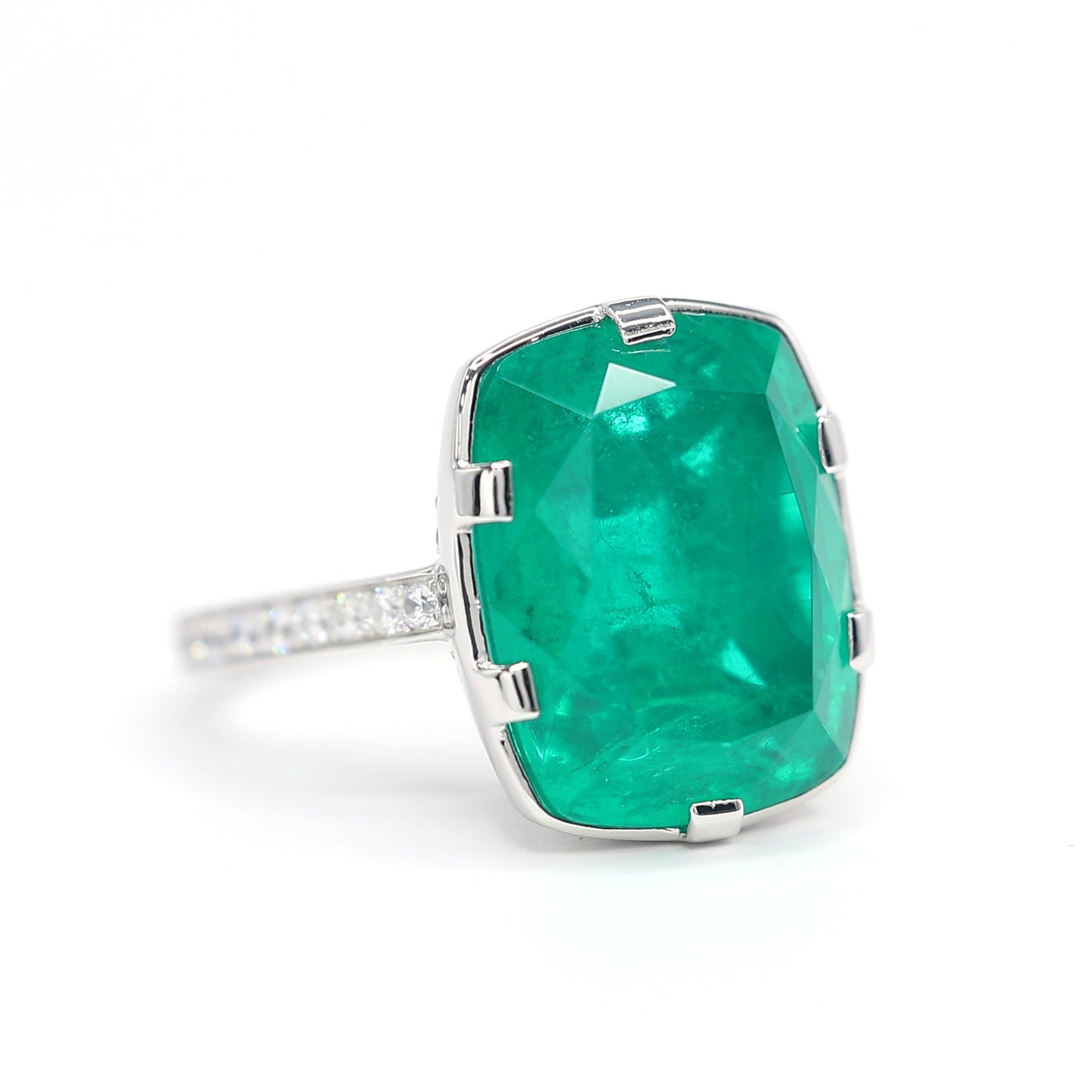 Micro-setting Miracle Rectangular Emerald color ring, sterling silver. (16.5 carat)