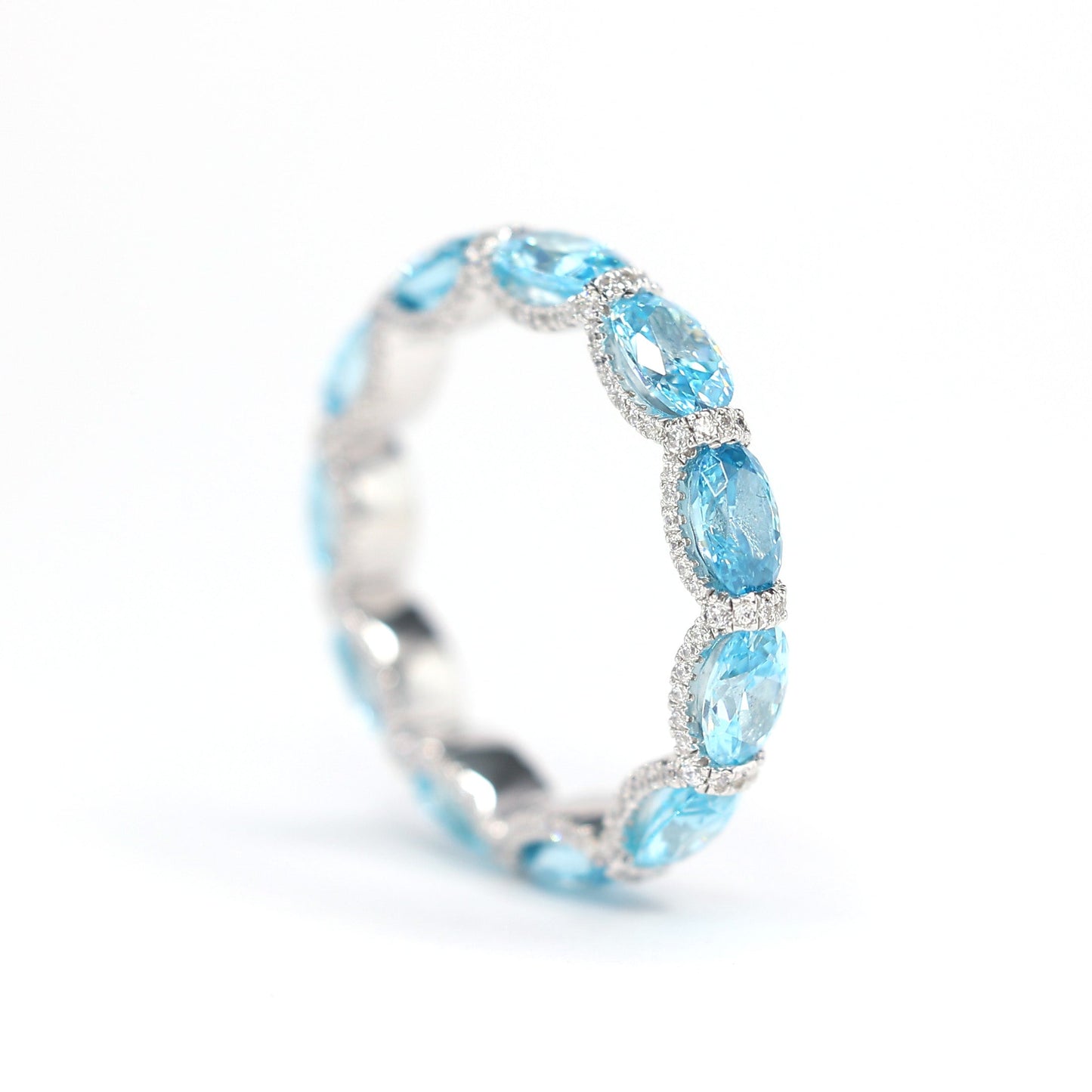 Micro-setting Aquamarine color Lab created stones detailed band ring, sterling silver. (7.5 carat)