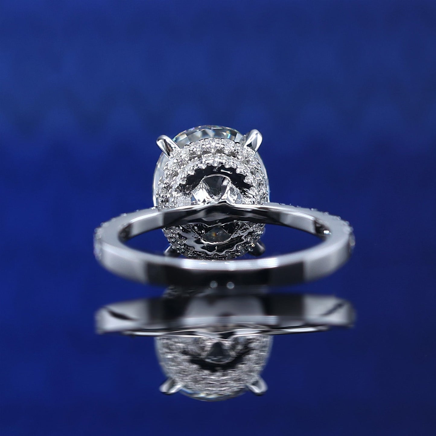 Promotional design Micro-setting Lab created stones Pigeon egg 4 prong ring, sterling silver. (5 carat)