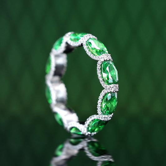 Micro-setting Tsavorite color Lab created stones detailed band ring, sterling silver. (7.5 carat)