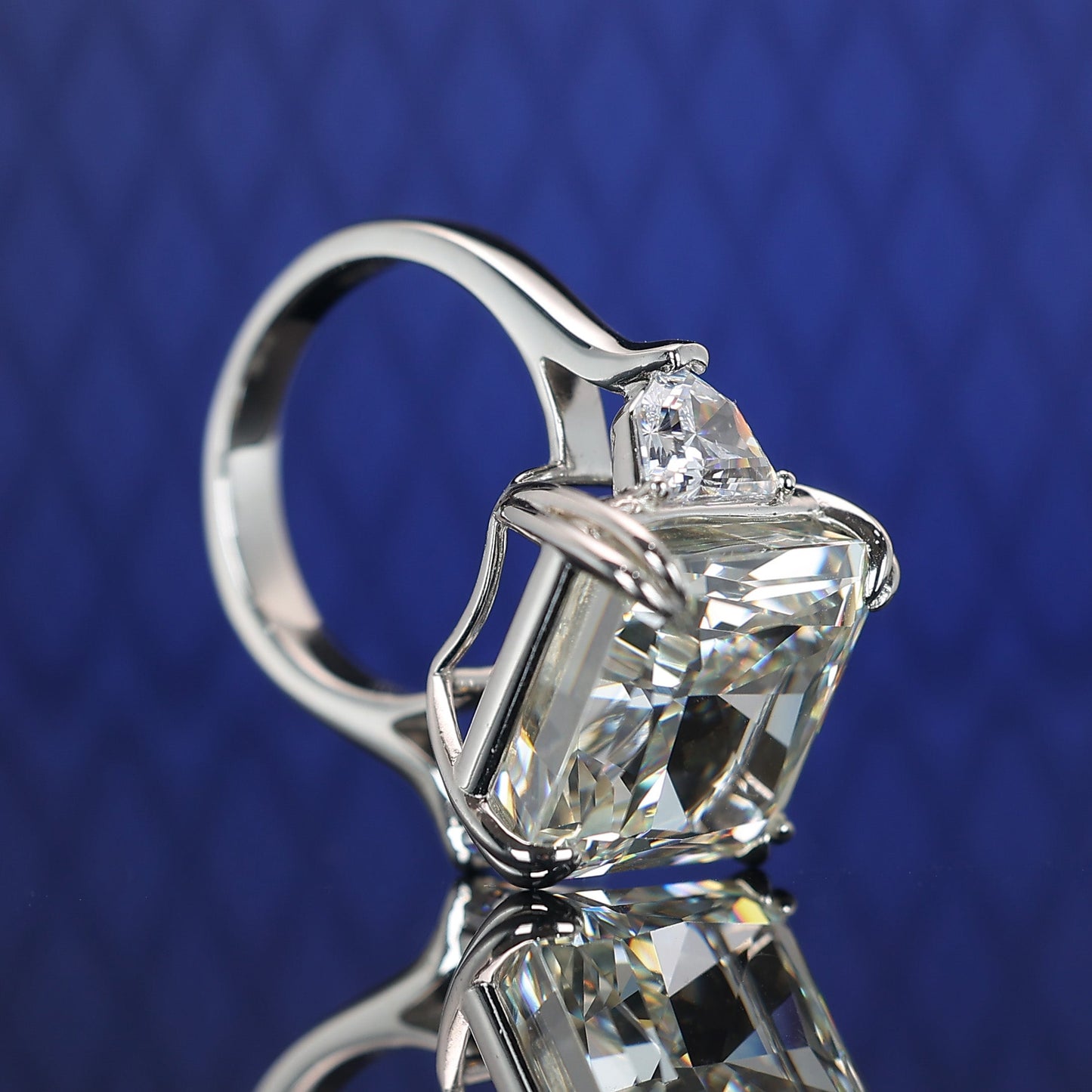 Limited edition Promotion Micro-setting G color Lab created stones Constant love ring, sterling silver