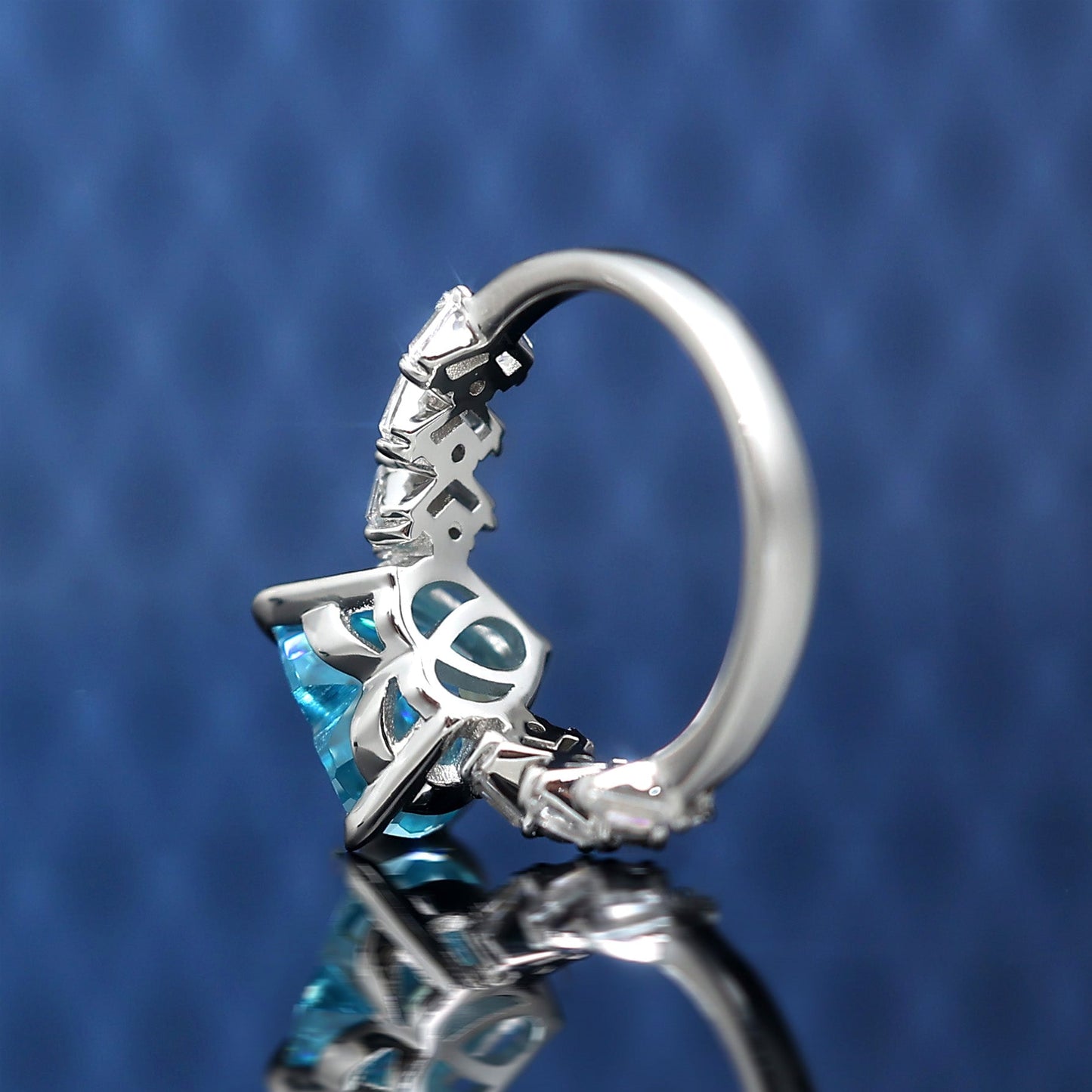 Micro-setting aquamarine color Lab created stones The heart of Cupid ring, sterling silver